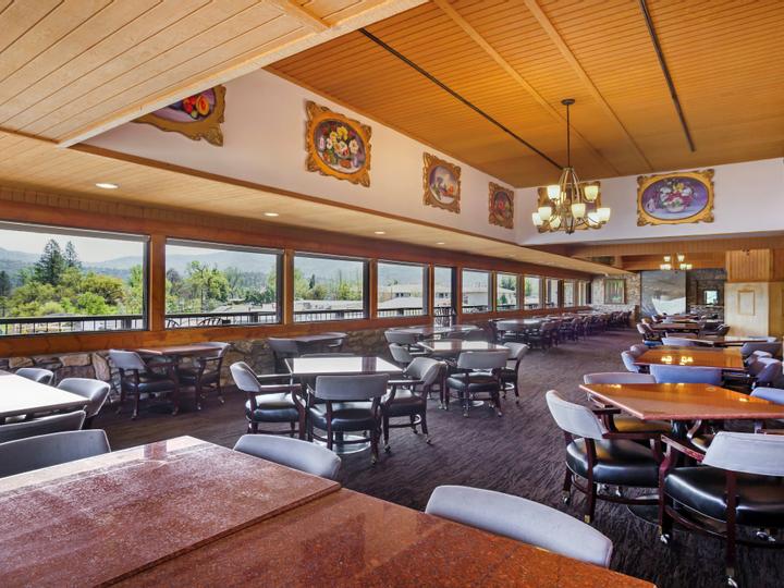 Best Western Plus Yosemite Gateway Inn | Oakhurst, California | 3