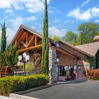 Best Western Plus Yosemite Gateway Inn | Oakhurst, California | Photo Gallery - 12