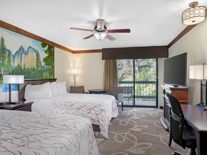 Best Western Plus Yosemite Gateway Inn | Oakhurst, California | 1