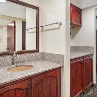 Best Western Plus Yosemite Gateway Inn | Oakhurst, California | Photo Gallery - 18