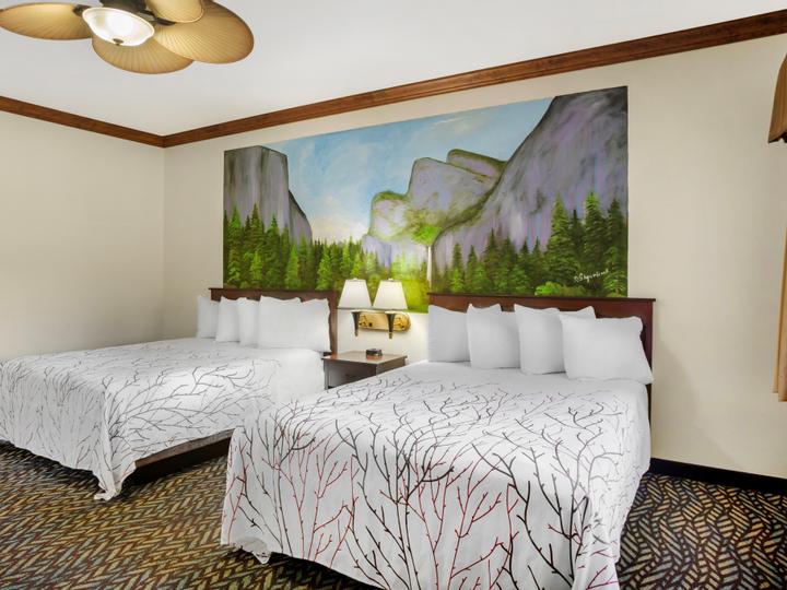 Best Western Plus Yosemite Gateway Inn | Oakhurst, California | 25