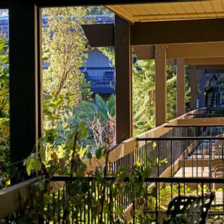 Best Western Plus Yosemite Gateway Inn | Oakhurst, California | Hotel balcony