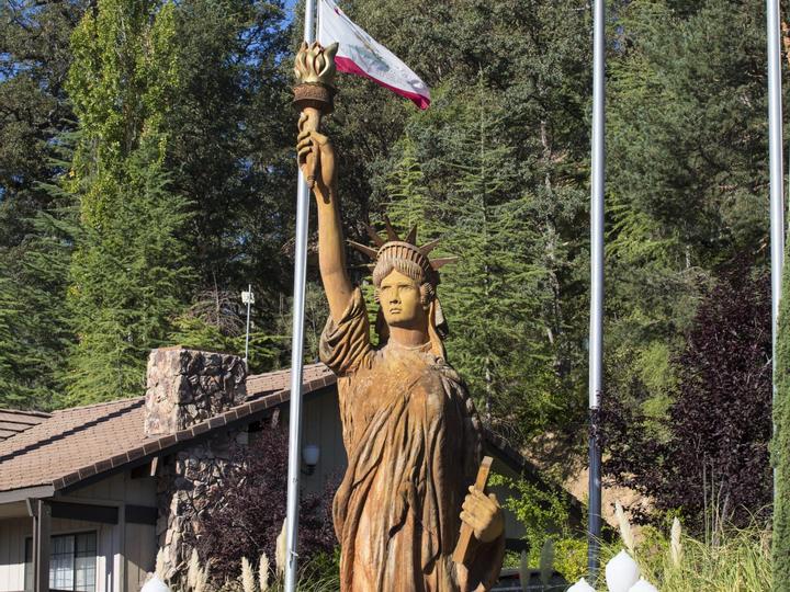 Best Western Plus Yosemite Gateway Inn | Oakhurst, California | 5